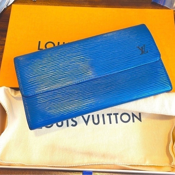 LIVE SHARE SHOW! No Forced Low Starts to Run Your Items! - Picture 7 of 14